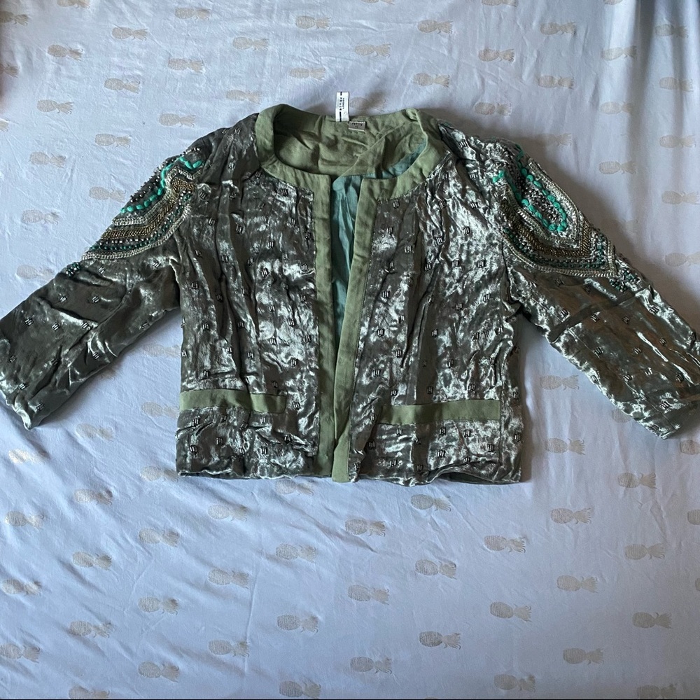 Cropped jacket